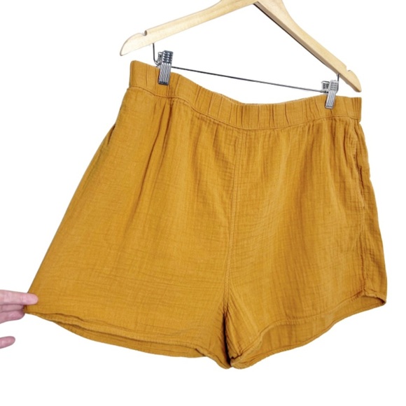 Universal Thread Women's 2-Piece Set Muslin Short Sleeve Shirt & Shorts Mustard - Picture 9 of 16